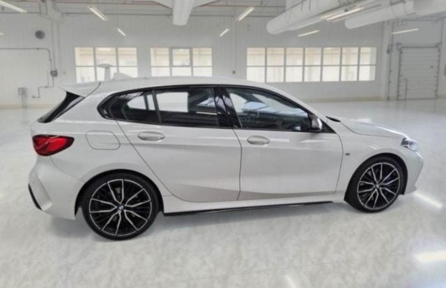 BMW M135 XDRIVE - PRESTAZIONI ELEVATE - ESCLUSIVITA' - foto 3 di 4