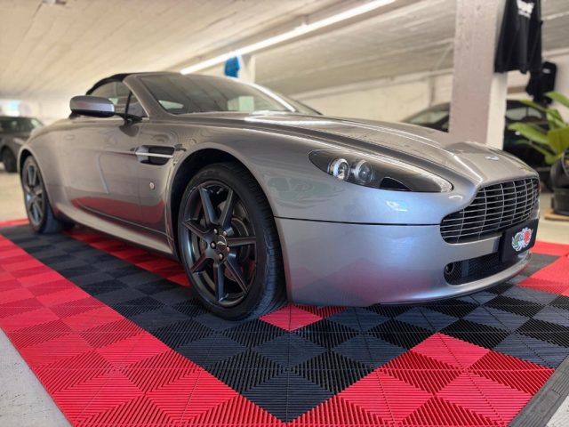Aston Martin Vantage ICONICA - INTERNI CARTIER - CABRIO - foto 2 di 4
