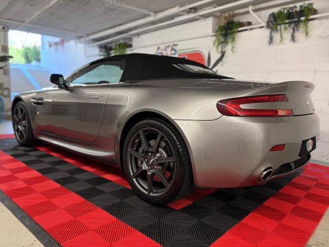 Aston Martin Vantage ICONICA - INTERNI CARTIER - CABRIO - foto 3 di 4