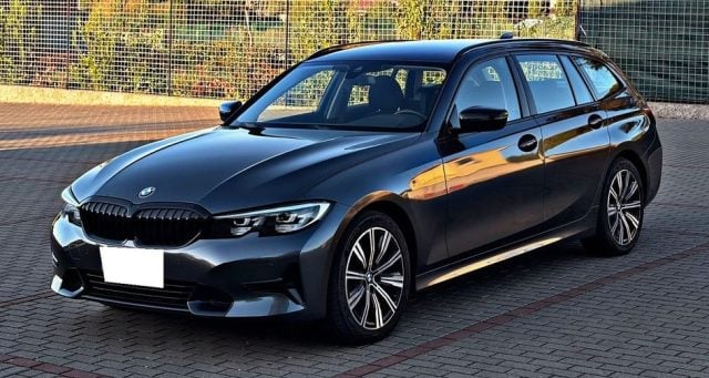 BMW 318 SPORT LINE - PARI NUOVO - IVA ESPOSTA, del 2022, 42.700 km, in vendita a Treviolo (BG)