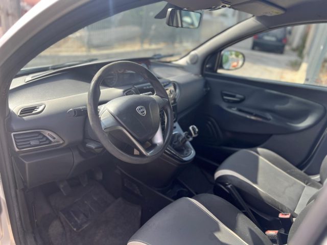Lancia Ypsilon 1.2 69 CV 5 porte GPL Ecochic Gold - foto 4 di 4