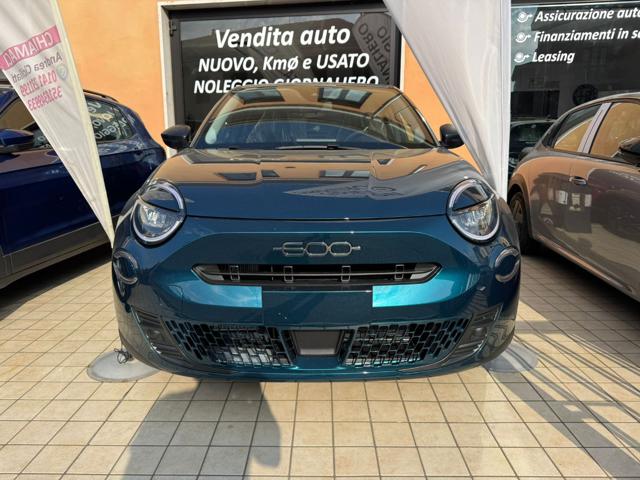 Fiat 600 Hybrid 110 CV DCT MHEV Business nuovo a ASTI