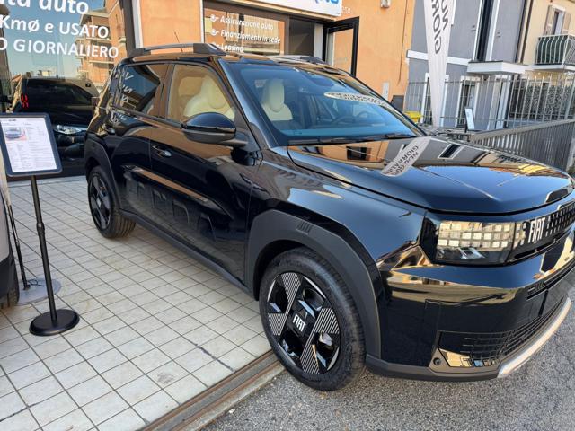 Fiat Grande Panda 1.2 Hybrid 110 CV S&S La Prima - foto 2 di 4