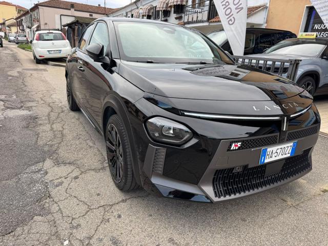 Lancia Ypsilon Hybrid e-DCT HF Line - foto 2 di 4
