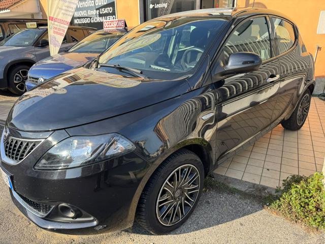 Lancia Ypsilon 1.0 FireFly 5 porte S&S Hybrid Ecochic Gold - foto 2 di 4
