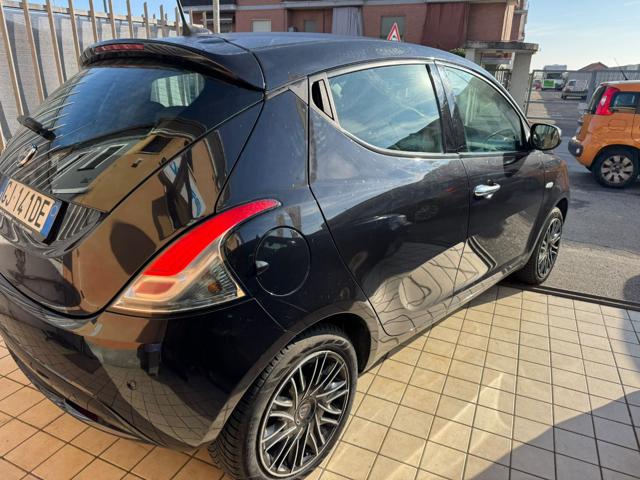Lancia Ypsilon 1.0 FireFly 5 porte S&S Hybrid Ecochic Gold - foto 4 di 4