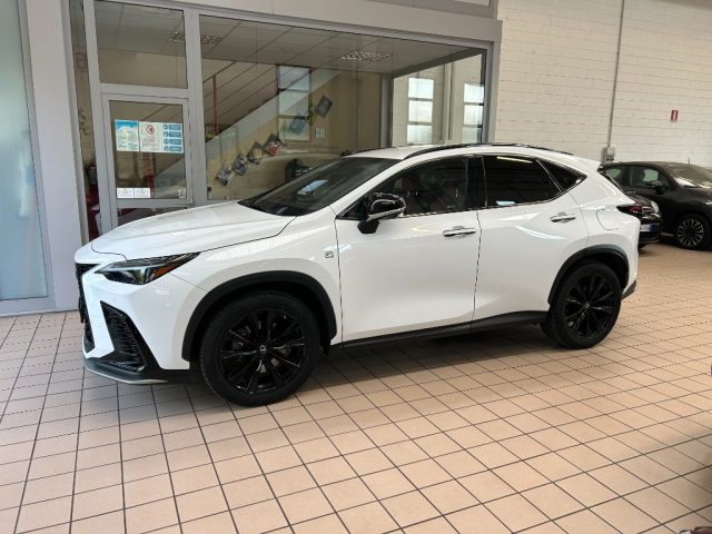 Lexus NX 450h+ Plug-in 4WD F-Sport - foto 3 di 4