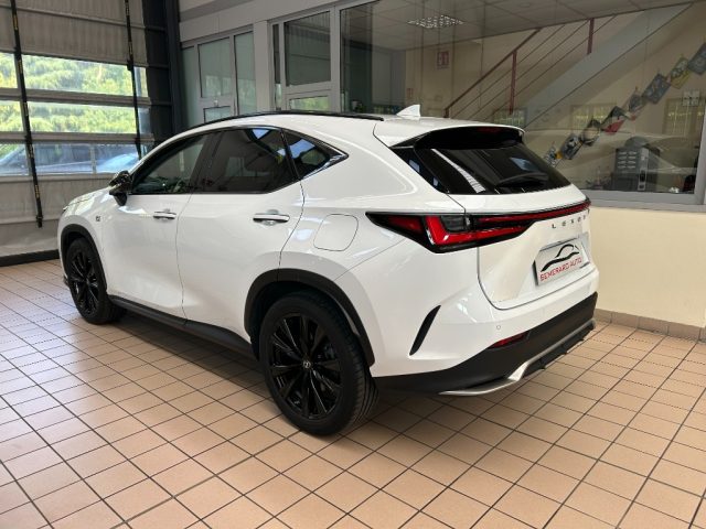 Lexus NX 450h+ Plug-in 4WD F-Sport - foto 4 di 4