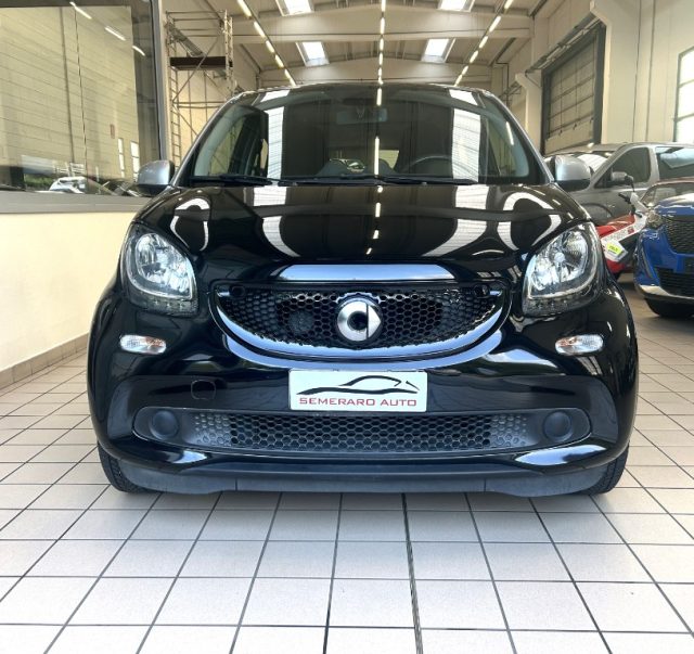 smart forFour 70 1.0 Passion, del 2015, 111.300 km, in vendita a Cormano (MI)