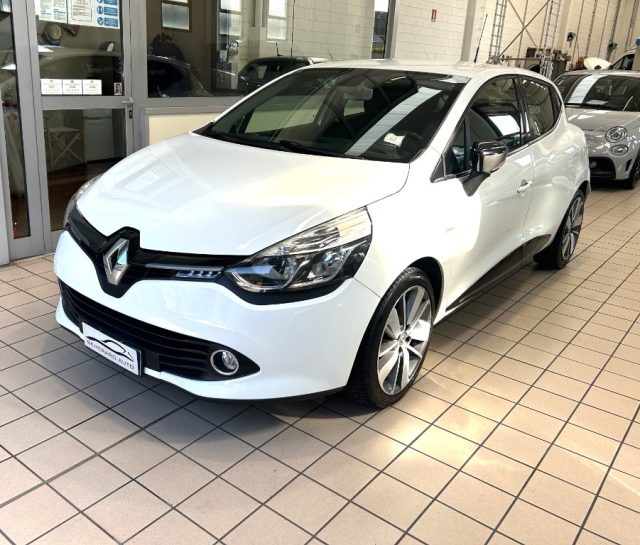 Renault Clio 1.5 dCi 8V 75CV 5 porte Live - foto 3 di 4