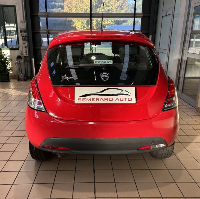 Lancia Ypsilon 1.2 69 CV 5 porte GPL Ecochic Elefantino Blu - foto 4 di 4