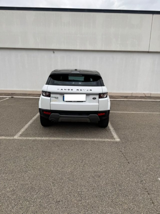 Land Rover Range Rover Evoque 2.2 TD4 5p. - foto 2 di 4