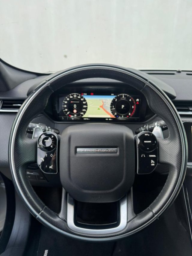 Land Rover Range Rover Velar 2.0D I4 180 CV R-Dynamic usato a VITERBO