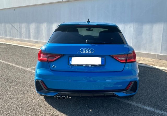 Audi A1 SPB 40 TFSI S tronic S line edition - foto 3 di 4