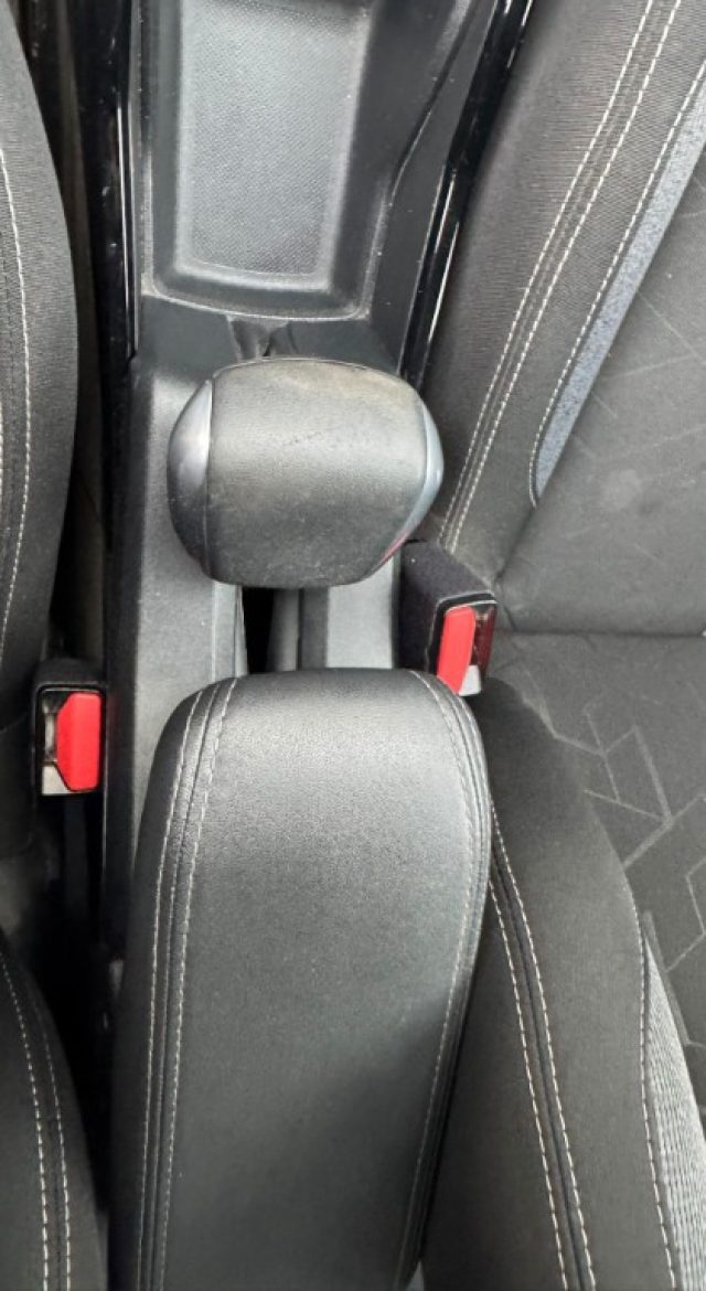 Peugeot 2008 1� serie PureTech 82 Active usato a VITERBO