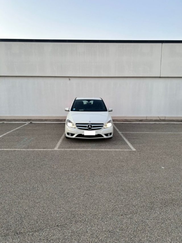 Mercedes-Benz B 180 Executive usato a VITERBO