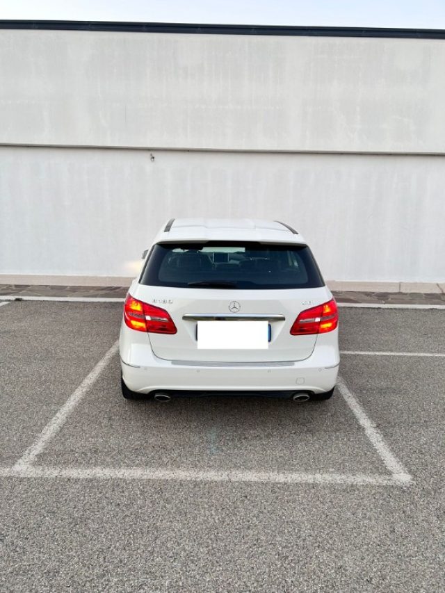 Mercedes-Benz B 180 Executive - foto 2 di 4
