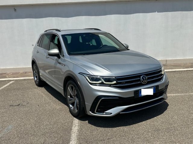 Volkswagen Tiguan 2.0 TDI 150 CV SCR DSG R-Line - foto 3 di 4