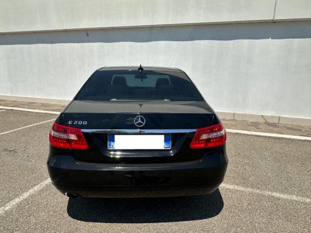 Mercedes-Benz E 200 Executive - foto 3 di 4