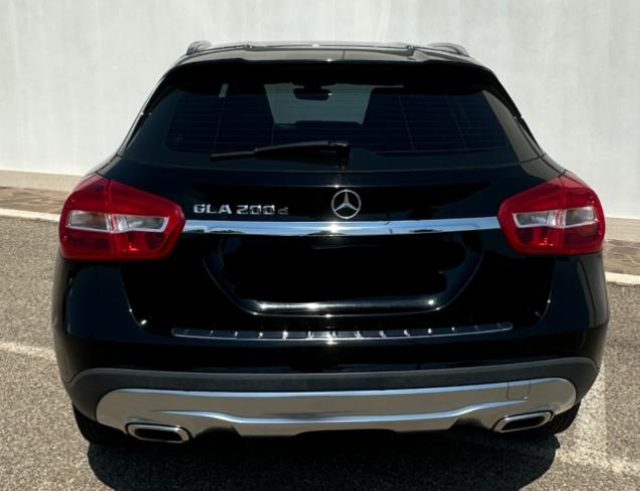 Mercedes-Benz GLA 200 CDI Automatic Sport - foto 2 di 4