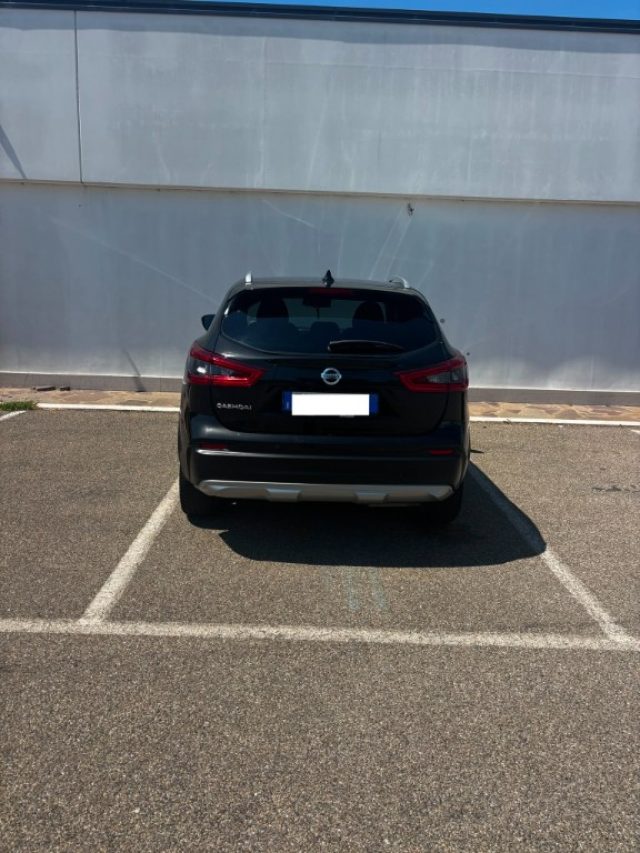 Nissan Qashqai 1.5 dCi 115 CV DCT Tekna - foto 2 di 4