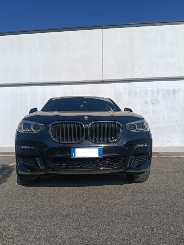 BMW X4 xDrive30d 48V 249CV Msport - foto 2 di 4
