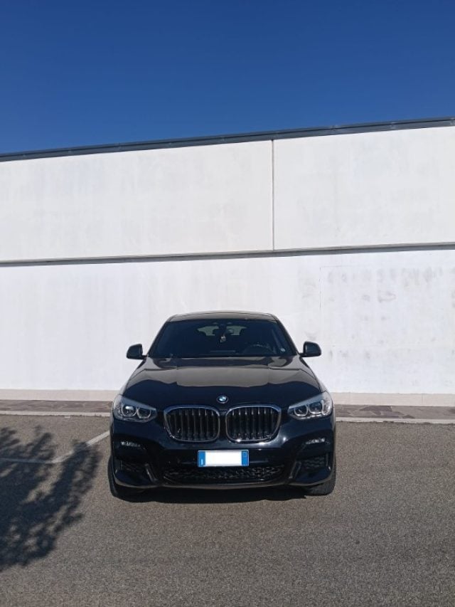 BMW X4 xDrive30d 48V 249CV Msport, del 2021, 70.000 km, in vendita a Viterbo (VT)