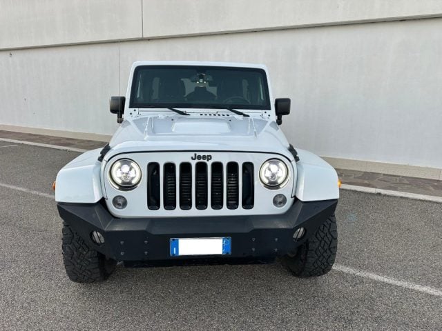 Jeep Wrangler Unlimited 2.8 CRD DPF Polar Auto, del 2014, 213.000 km, in vendita a Viterbo (VT)