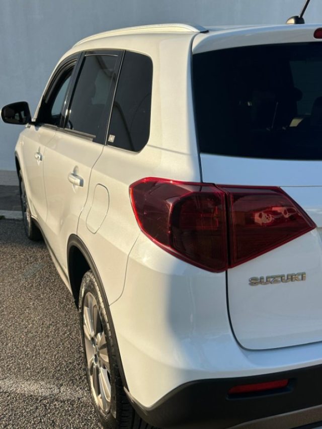 Suzuki Vitara 1.4 Hybrid - foto 4 di 4