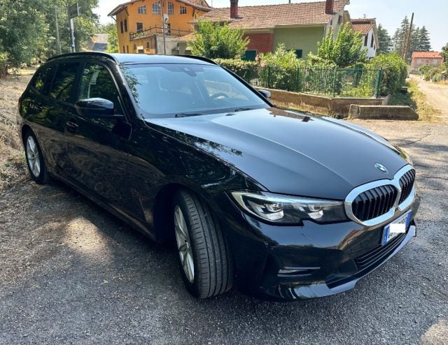 BMW 320 d 48V - foto 2 di 4