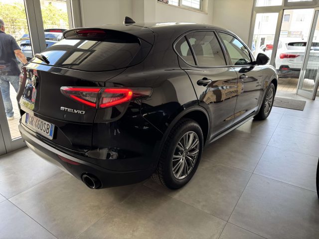 Alfa Romeo Stelvio 2.2 t Super rwd 160cv auto - foto 4 di 4