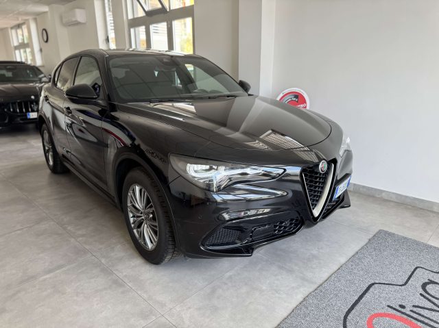 Alfa Romeo Stelvio 2.2 t Super rwd 160cv auto - foto 3 di 4