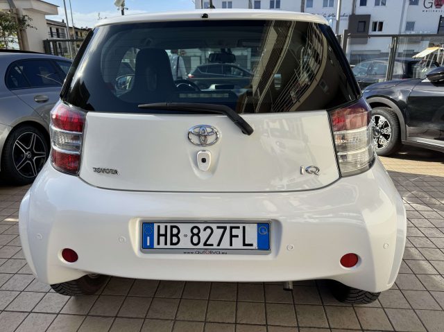 Toyota iQ 1.0 Sol cvt - foto 4 di 4