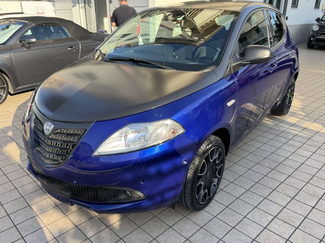 Lancia Ypsilon 1.2 8v S MomoDesign 69cv E6 - foto 2 di 4