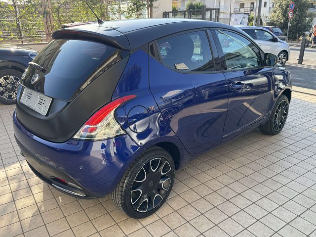 Lancia Ypsilon 1.2 8v S MomoDesign 69cv E6 - foto 4 di 4