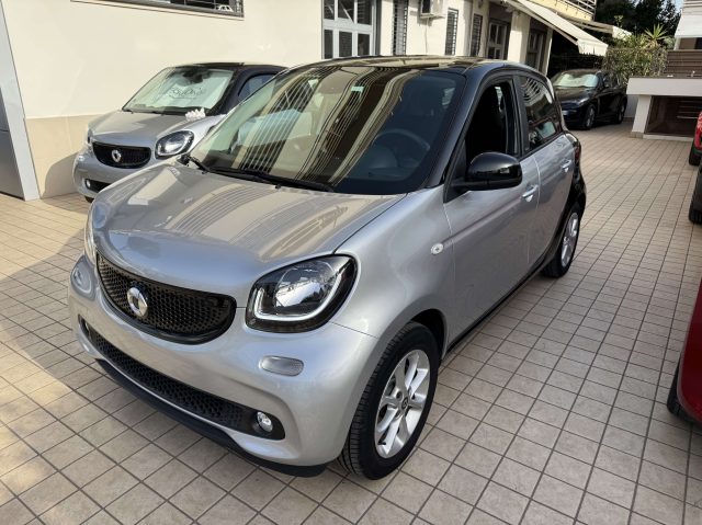 smart forFour 1.0 Passion 71cv twinamic - foto 4 di 4