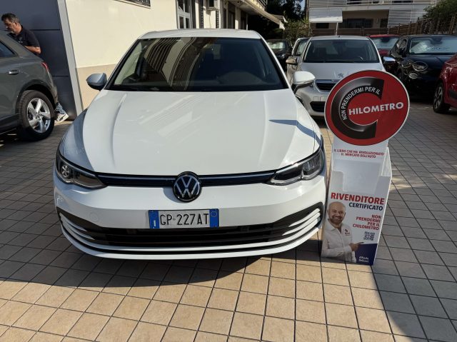 Volkswagen Golf 1.0 etsi evo Life 110cv dsg usato a CESA