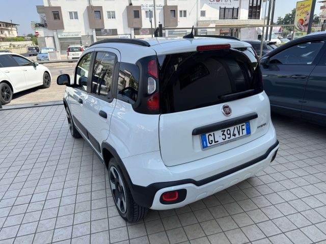 Fiat Panda 1.0 firefly hybrid Cross s&s 70cv 5p.ti - foto 4 di 4