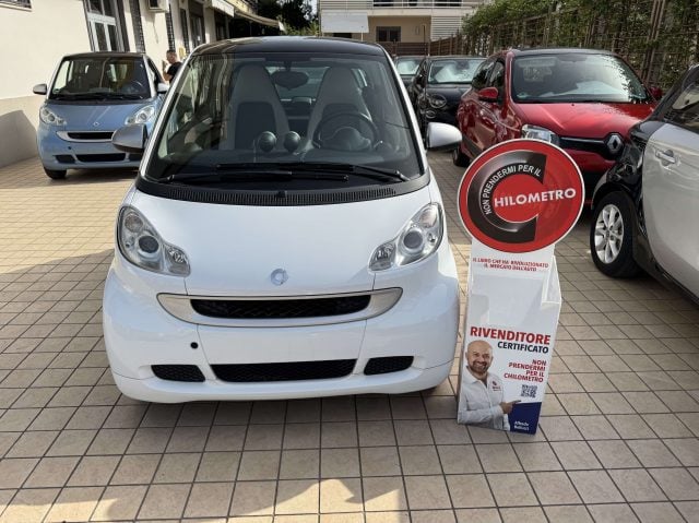 smart forTwo 1.0 mhd Iceshine 71cv Servosterzo Navi usato a CESA