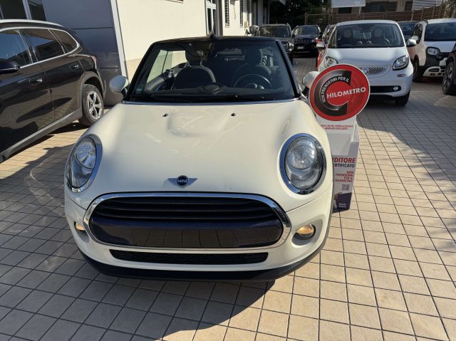 MINI Cooper D Cabrio 1.5 auto, del 2016, 90.000 km, in vendita a Cesa (CE)