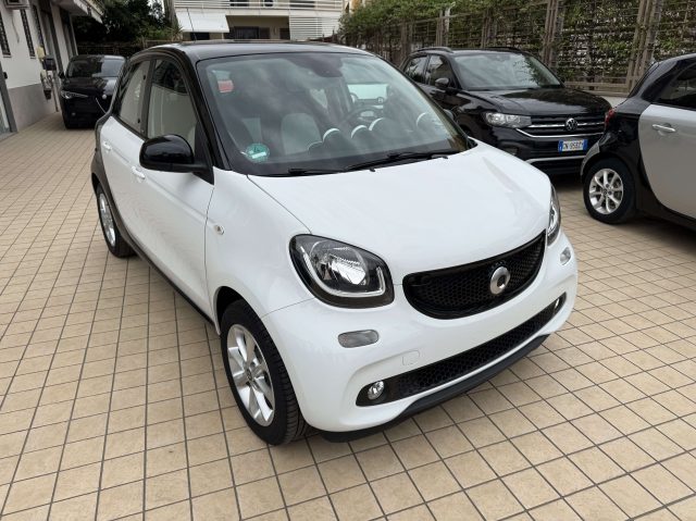 smart forFour 1.0 Passion 71cv - foto 2 di 4