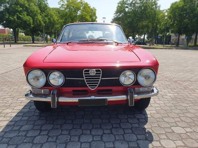 Alfa Romeo 1750 GT - foto 2 di 4