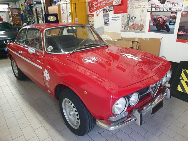 Alfa Romeo 1750 GT d'epoca a BOLOGNA