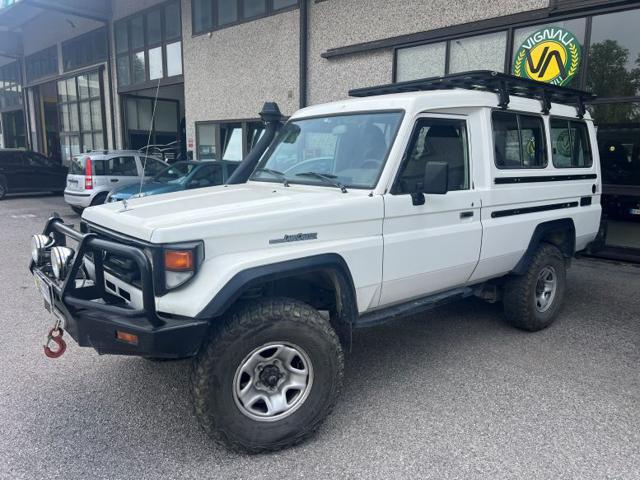 Toyota Land Cruiser HZJ78 usato a BOLOGNA