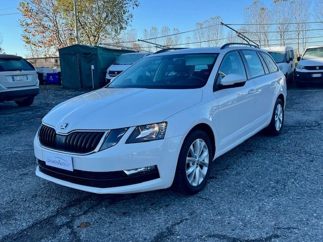 Skoda Octavia 1.6 TDI CR 115 CV Wagon Executive - foto 2 di 4