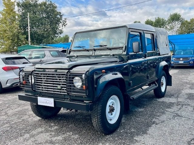 Land Rover Defender 110 2.5 Td5 cat CrewCab Pick-up+CONTO VENDITA - foto 2 di 4