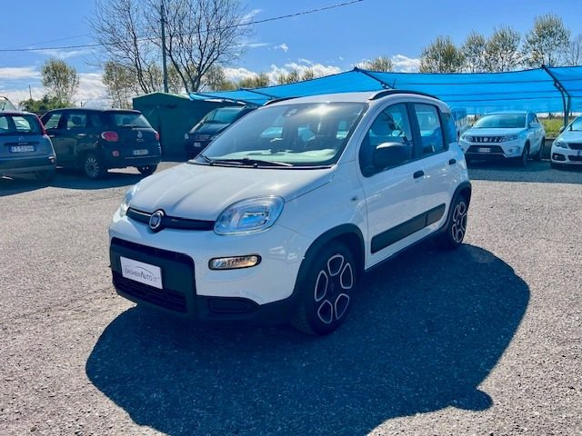Fiat Panda 1.0 FireFly S&S Hybrid City Life - foto 2 di 4