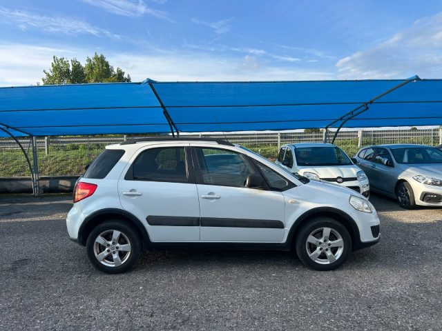 Suzuki SX4 1.6 16V Outdoor Line 4WD-EURO5-1 PROPRIETARIO - foto 3 di 4