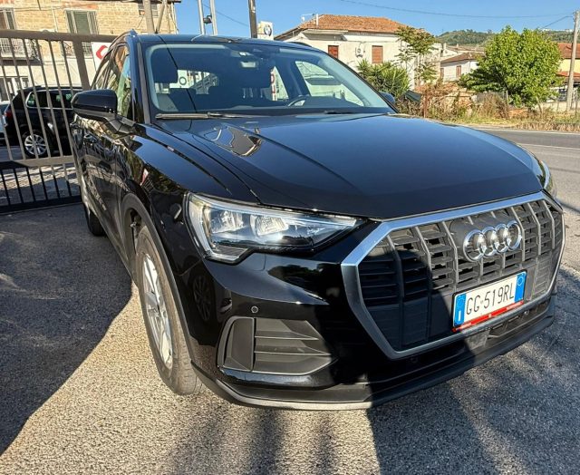 Audi Q3 35 TDI quattro S tronic Business Advanced usato a AGROPOLI