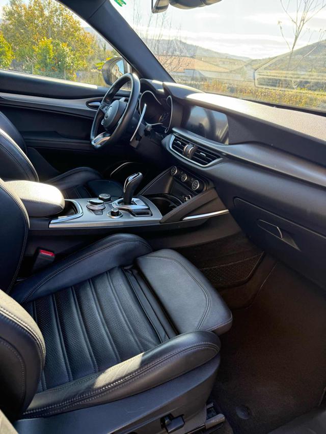 Alfa Romeo Stelvio 2.2 Turbodiesel 210 CV AT8 Q4 Veloce, del 2020, 202.160 km, in vendita a Agropoli (SA)